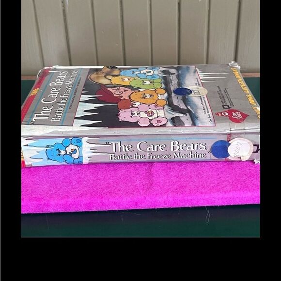 1984- 86 Care Bears Movies and Golden Book VHS bundle - Picture 10 of 11